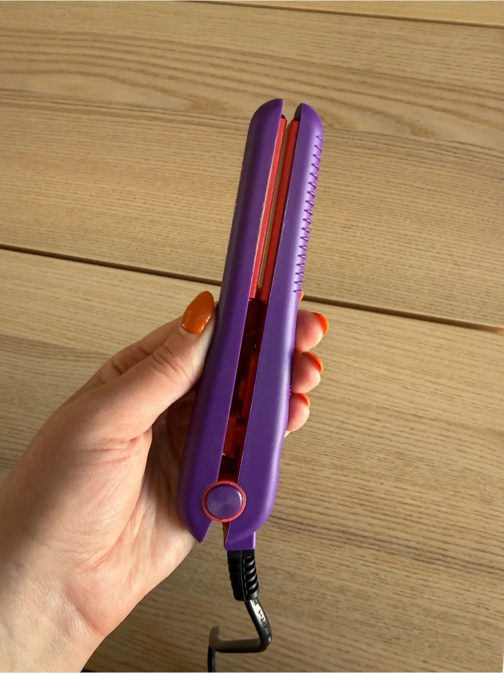Purple Mini Hair Straightener with Red Plates